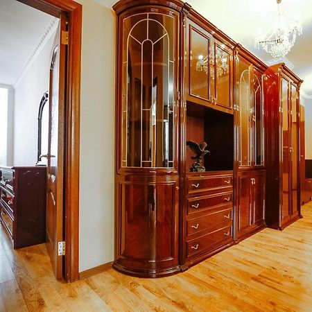 Two Bedroom Apartment On Syganak Street 64-1 아스타나 외부 사진