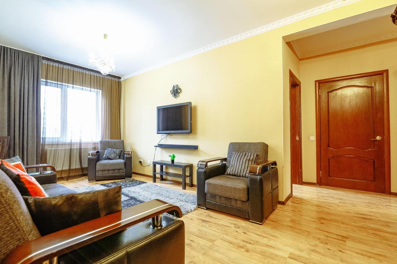 Two Bedroom Apartment On Syganak Street 64-1 아스타나 외부 사진